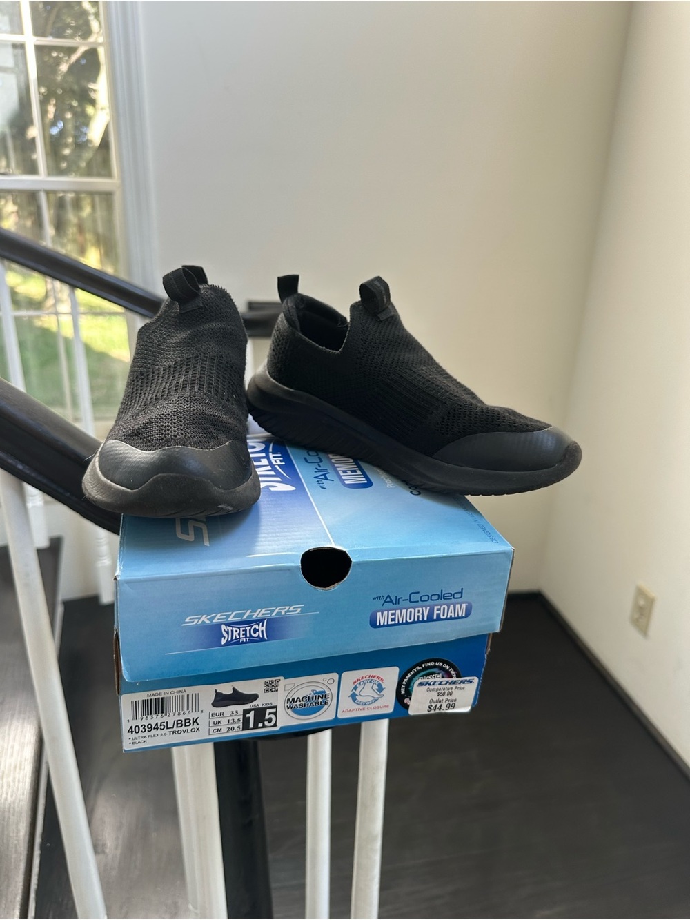 Kids Skechers Slip-On Sneaker Size 1.5